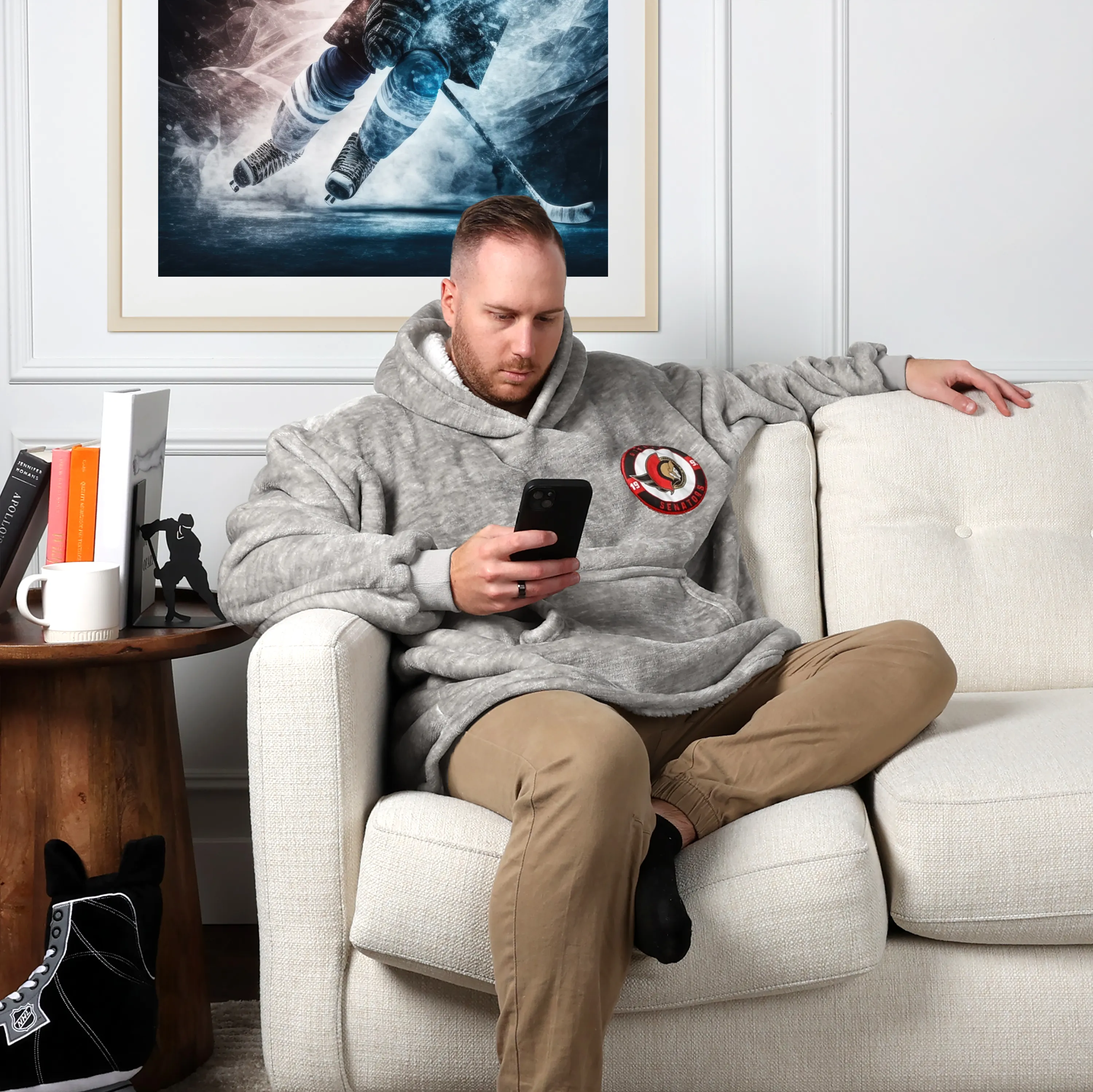 OTTAWA SENATORS GAME TIME HOODED BLANKET - Image 4