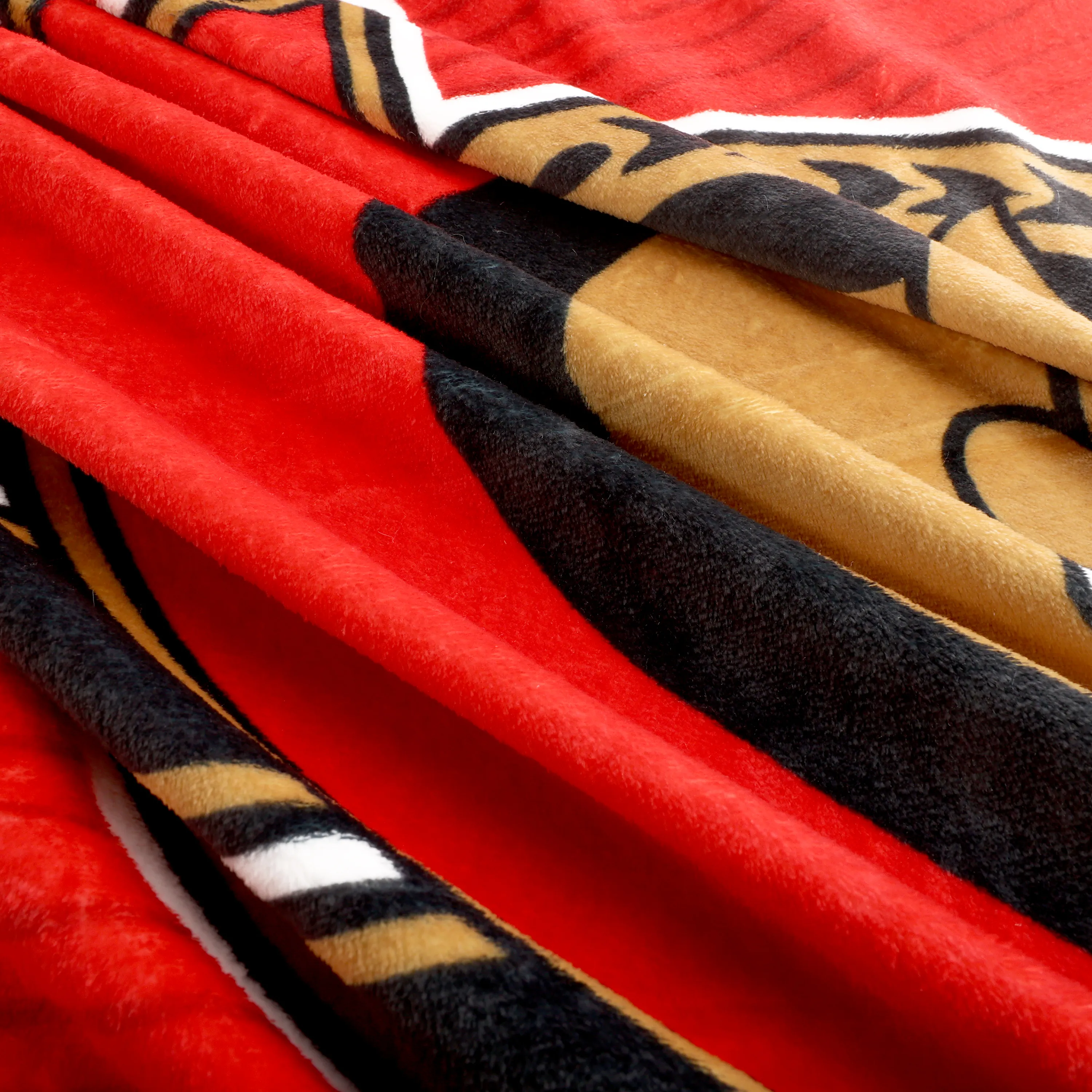 OTTAWA SENATORS PLUSH THROW 40X50 - Image 3