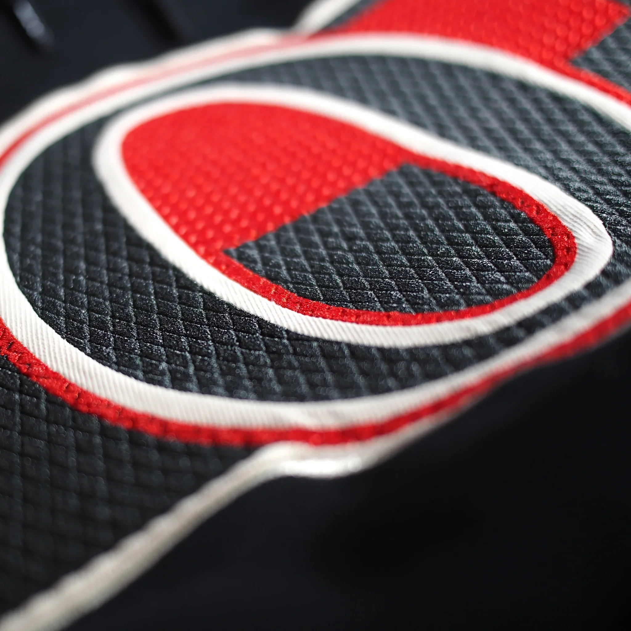 OTTAWA SENATORS RELAXED VINTAGE LOGO BLACK HOODIE - Image 3